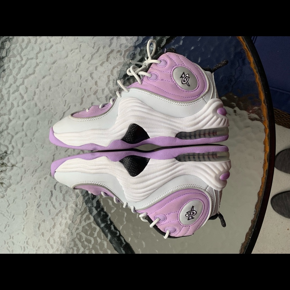 Youth Women's Penny Hardaways Size 5.5 Y